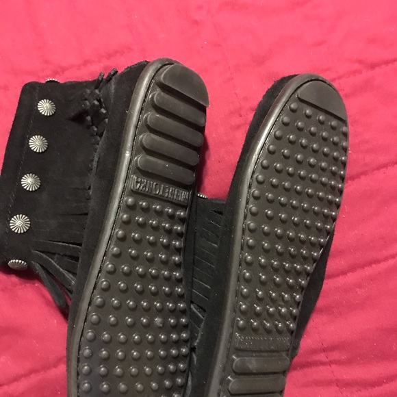 Women’s Winnetonka Double Fringe Moccasin Boots - Picture 5 of 7